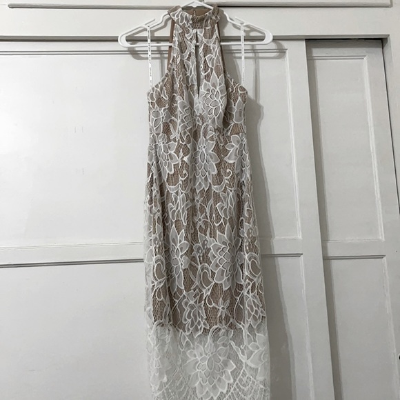 G by Guess high neck halter dress lace detail NWOT - Picture 2 of 10